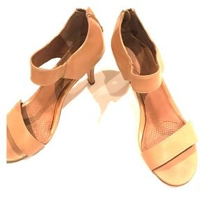 Corso Como nude heels